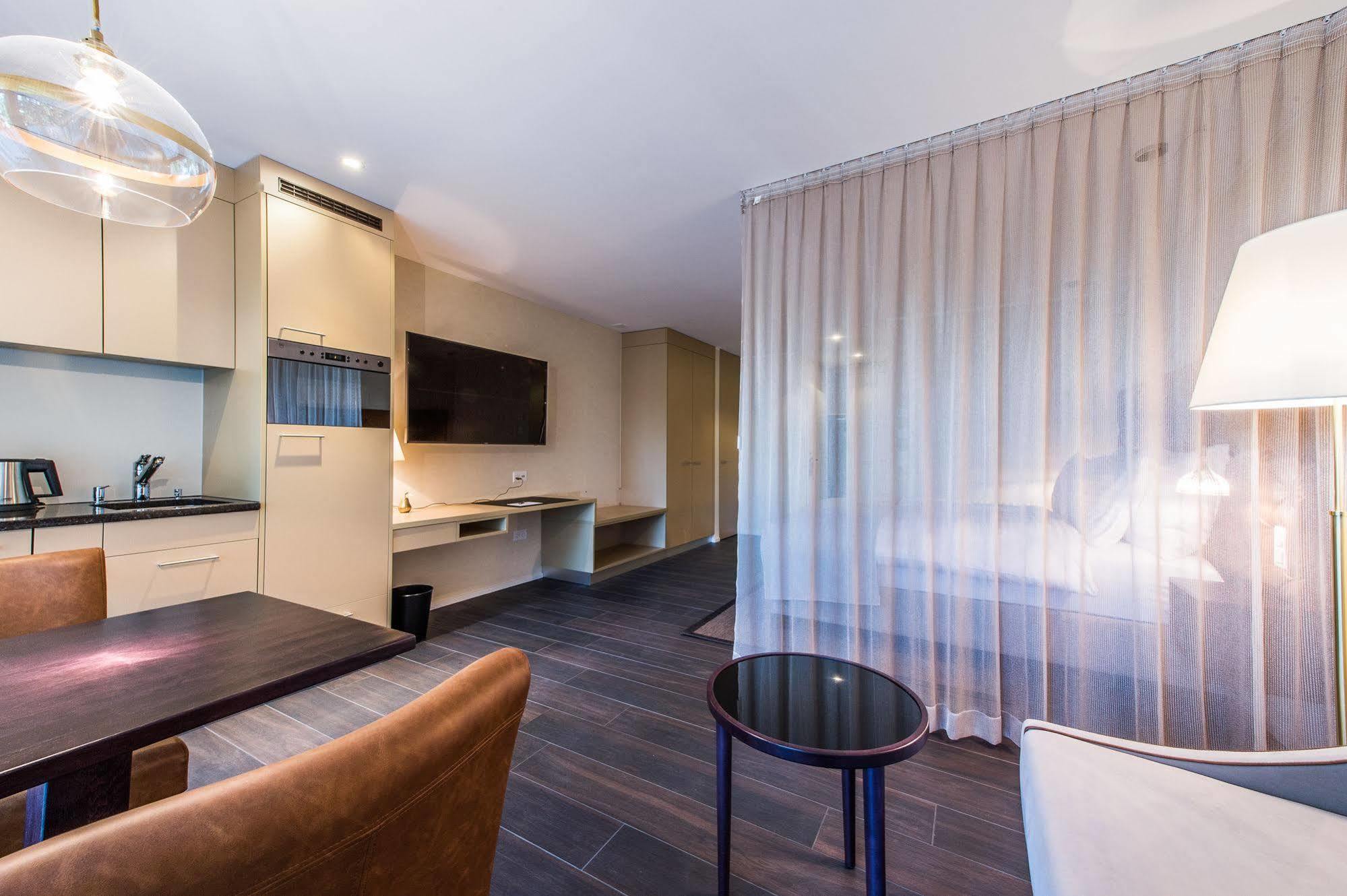 Hotel My Way Zuerich ヴァリゼレン エクステリア 写真